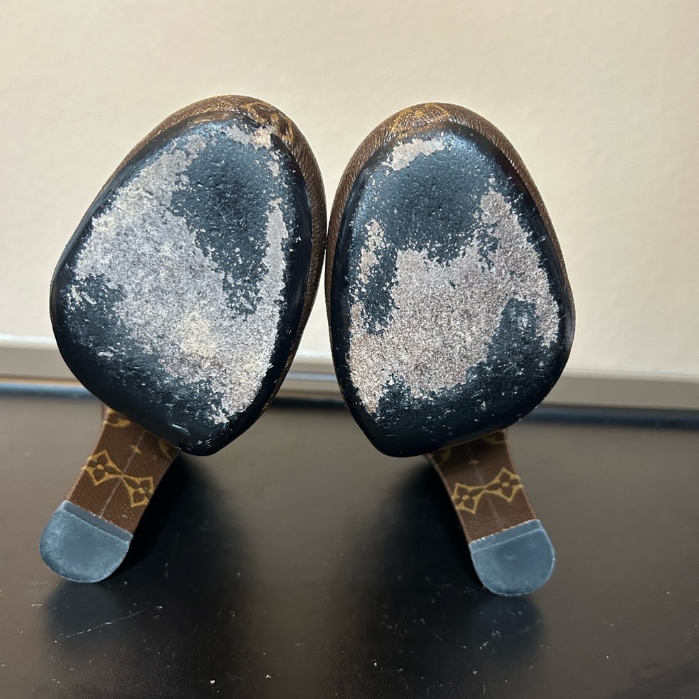 Louis Vuitton monogram pumps - Picture 5 of 9